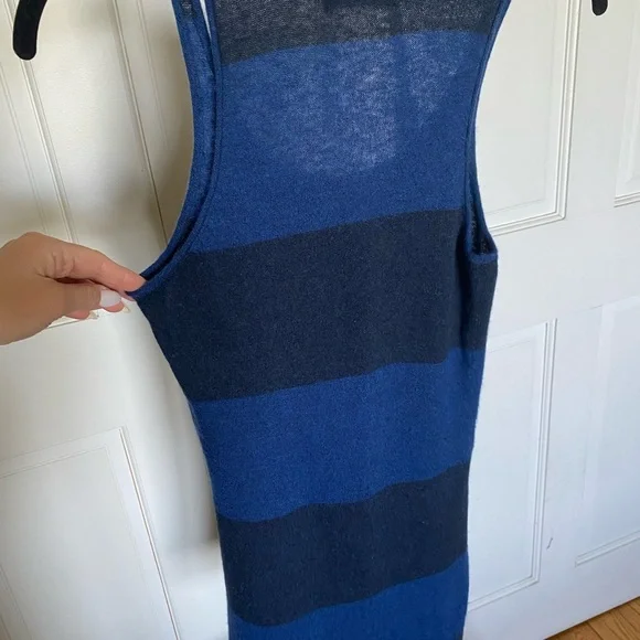 Blue and Black Striped Sleeveless Dress - Picture 4 of 4